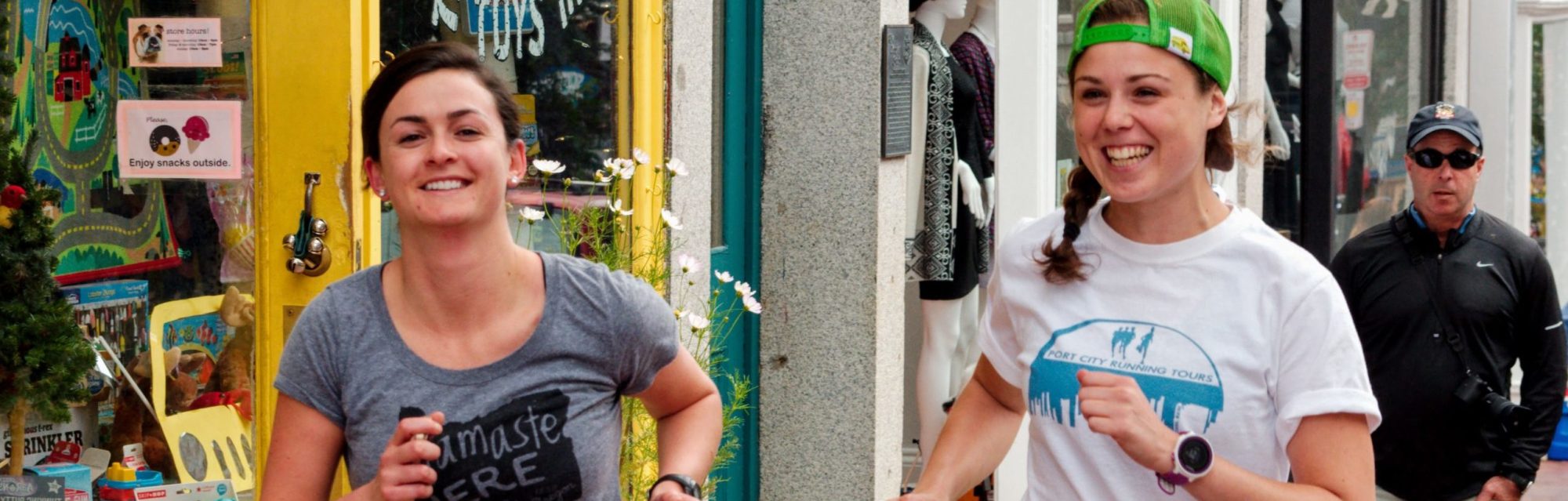 _DSC1534 a person holding a bottle